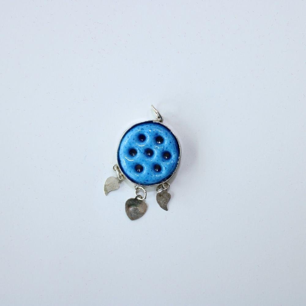 El Yapımı 925 Ayar Gümüş Kasa Üzerine Yedi Delikli Nazar Boncuğu Kolye