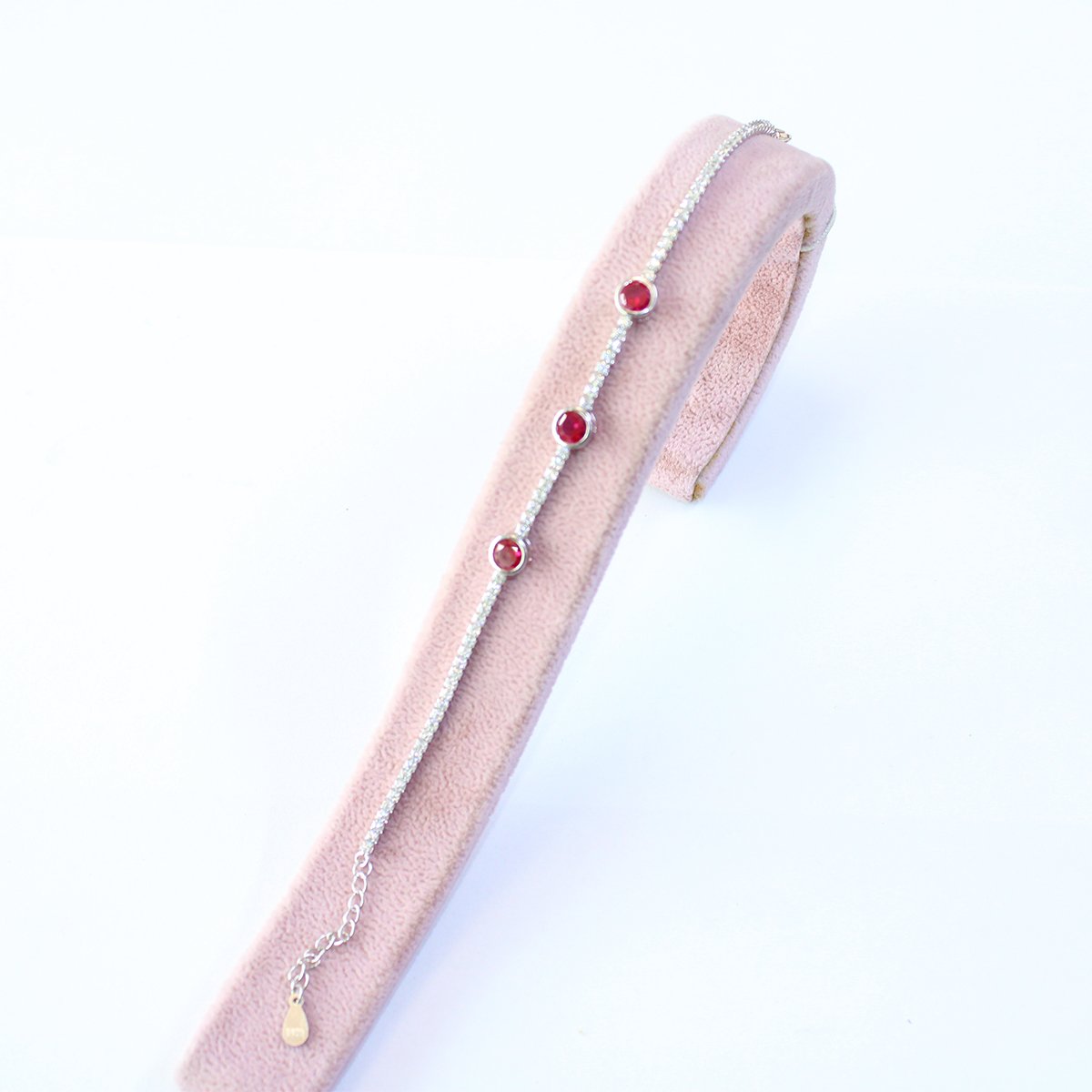 Kök Yakut Zirkon Taşlı Gümüş Bileklik