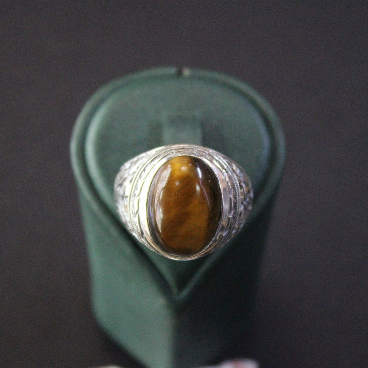 Kaplan Gözü Kalem İşçiliği Gümüş Erkek Yüzük