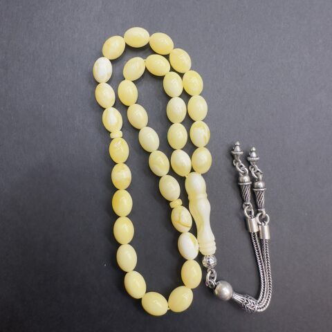 Akça Kaliningrad Damla Kehribar Beyzi Tespih 6,5*8,5 (mm)