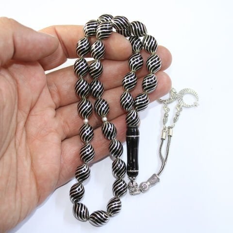 Çeşm-i Bülbül İşlemeli Beyzi Oltu Taşı Tespih 8,5*11,5 (mm)