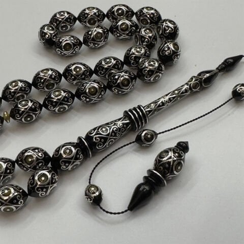 Usta İşi Nakkaş İşlemeli Oltu Taşı Tespih 9,5*14 (mm)