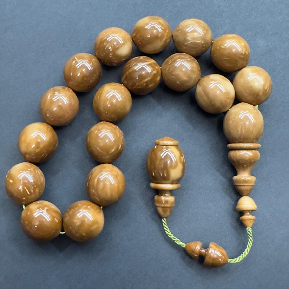 Usta İşi Maskot Kuka Tespih 13*14 (mm)