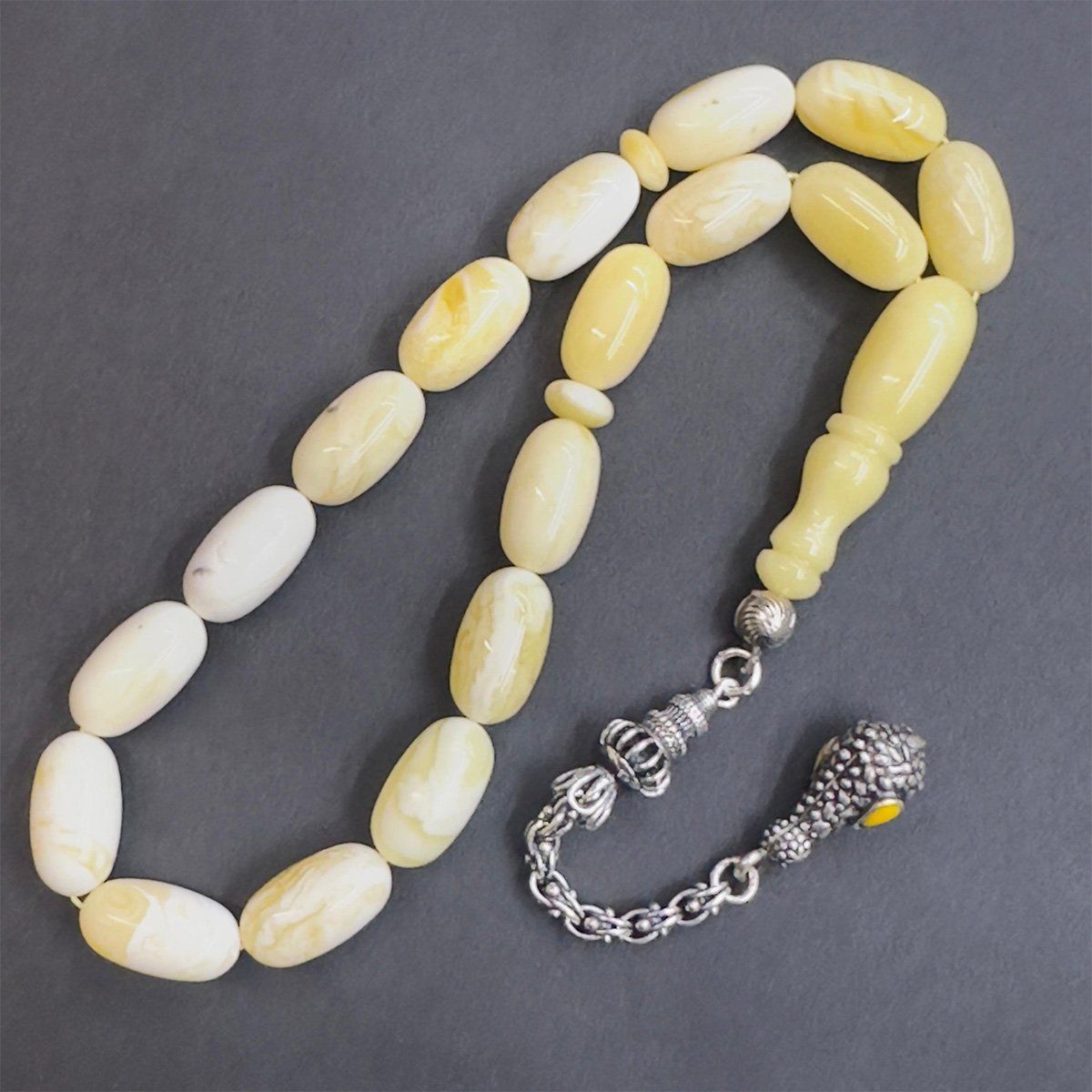 Maskot Akça Kaliningrad Damla Kehribar Tespih 8*14,5 (mm)