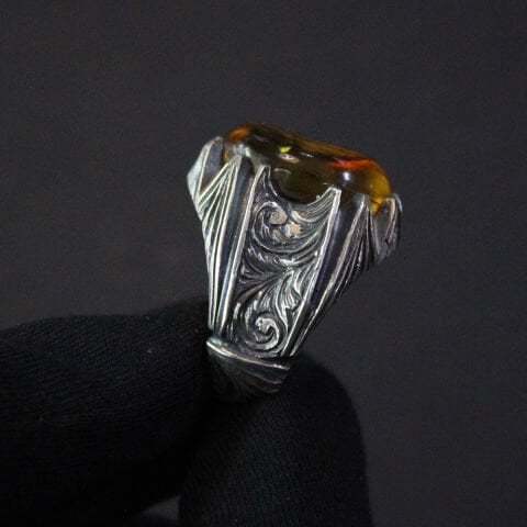 El Yapımı Haşere Fosilli Damla Kehribar Yüzük