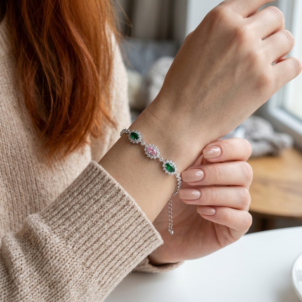 Zirkon Taşlı Gümüş Renkli Model Bileklik