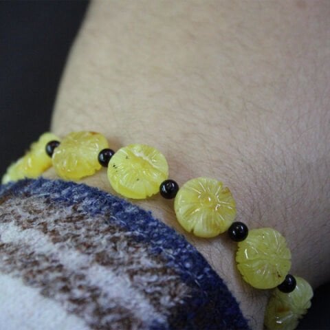 Kalem İşçilikli Kaliningrad Damla Kehribar Bileklik 7,5 (gr)