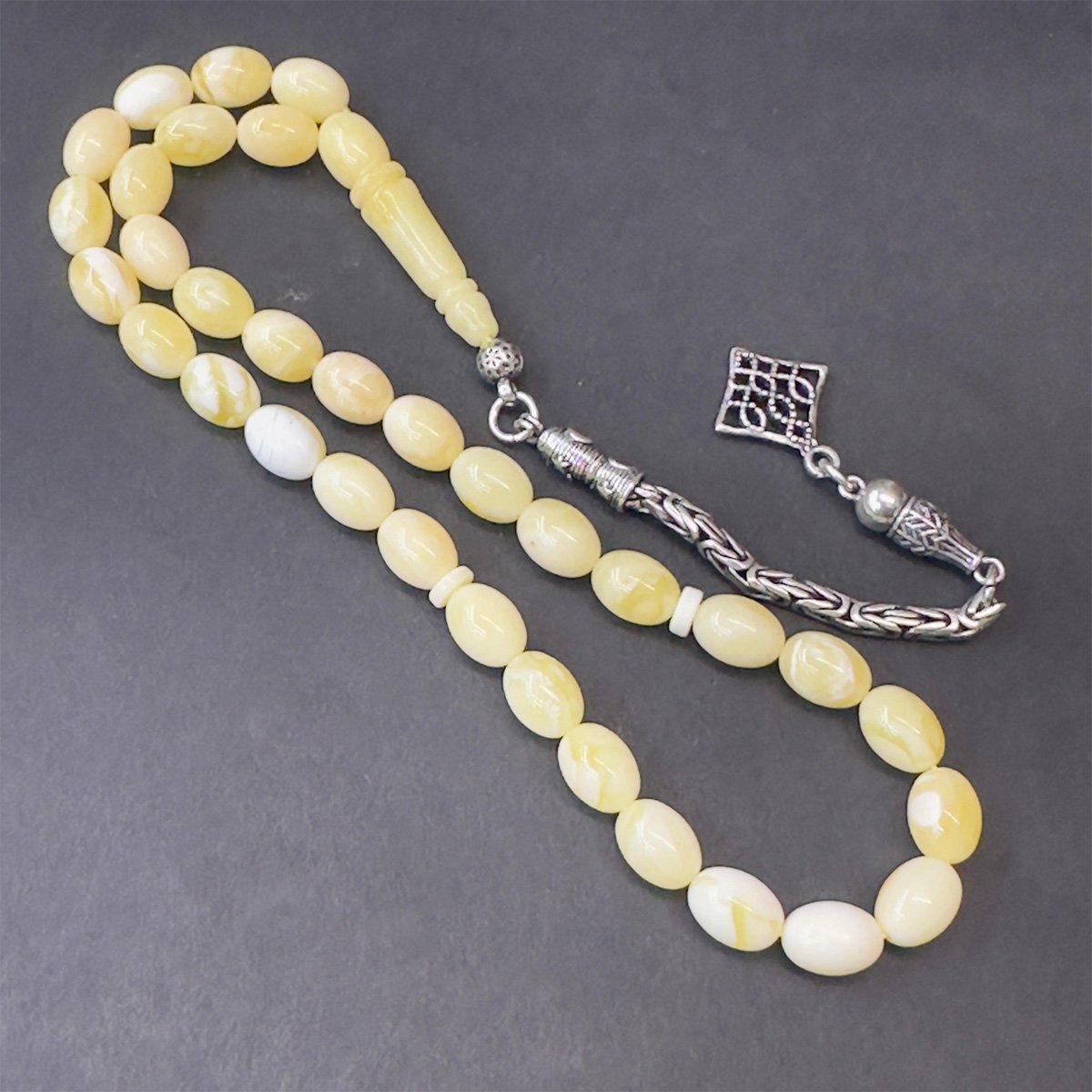 Akça Kaliningrad Damla Kehribar Badem Tespih 6*8 (mm)