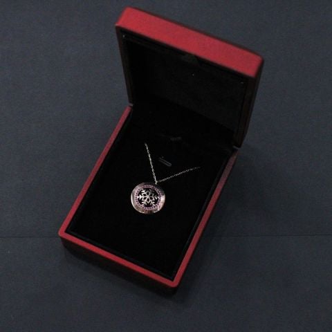 Kar Tanesi Motifli Rose Hayalet Kolye