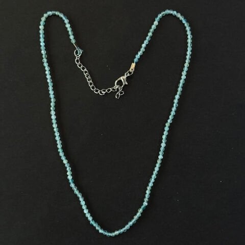 Minik Taşlı Apatit Kolye