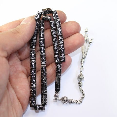 Piramit Baklava İşlemeli Kesme Oltu Taşı Tespih 6*9 (mm)