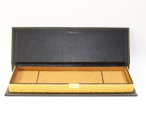 Altın Yaldızlı Deri & Ahşap Tespih Kutusu