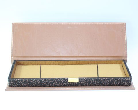 Kahve Yaldızlı Deri & Ahşap Tespih Kutusu