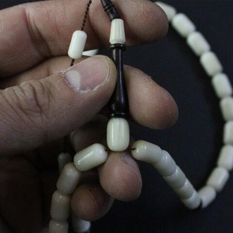 Outlet Yılan Ağacı Tasarım Narçıl Tespih 7*11 (mm)